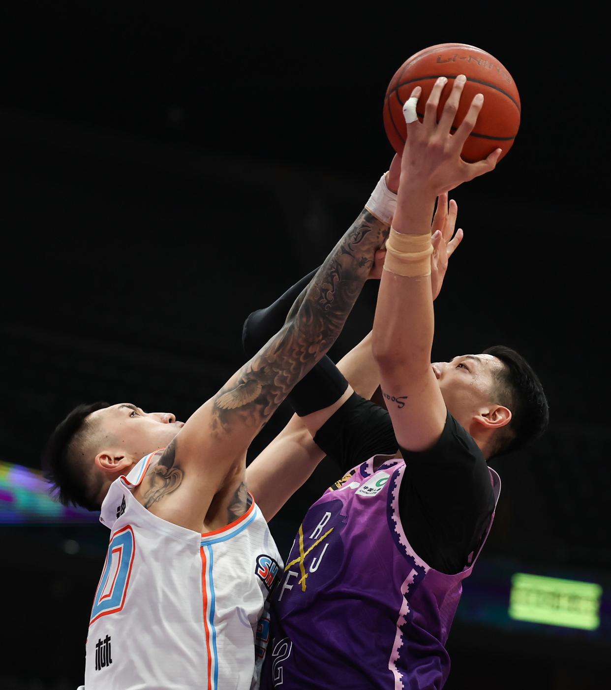 关键时刻CBA季后赛焦点战,圣安东尼奥马刺伤情更新,悬念犹存,球队文化再被提及(马刺4比1吊打热火) 关键时刻CBA季后赛焦点战,圣安东尼奥马刺伤情更新,悬念犹存,球队文化再被提及(马刺4比1吊打热火)