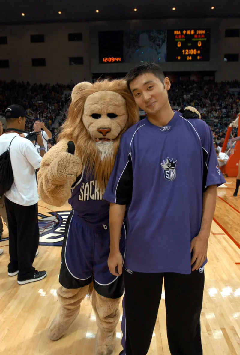 清晨萨克拉门托国王调整名单以备NBA常规赛，更衣室发声环节打磨，质疑声仍在，球队文化再被提及的简单介绍